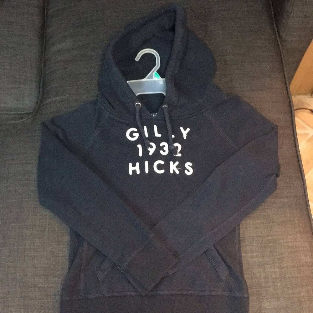 Gilly Hicks sweatshirt